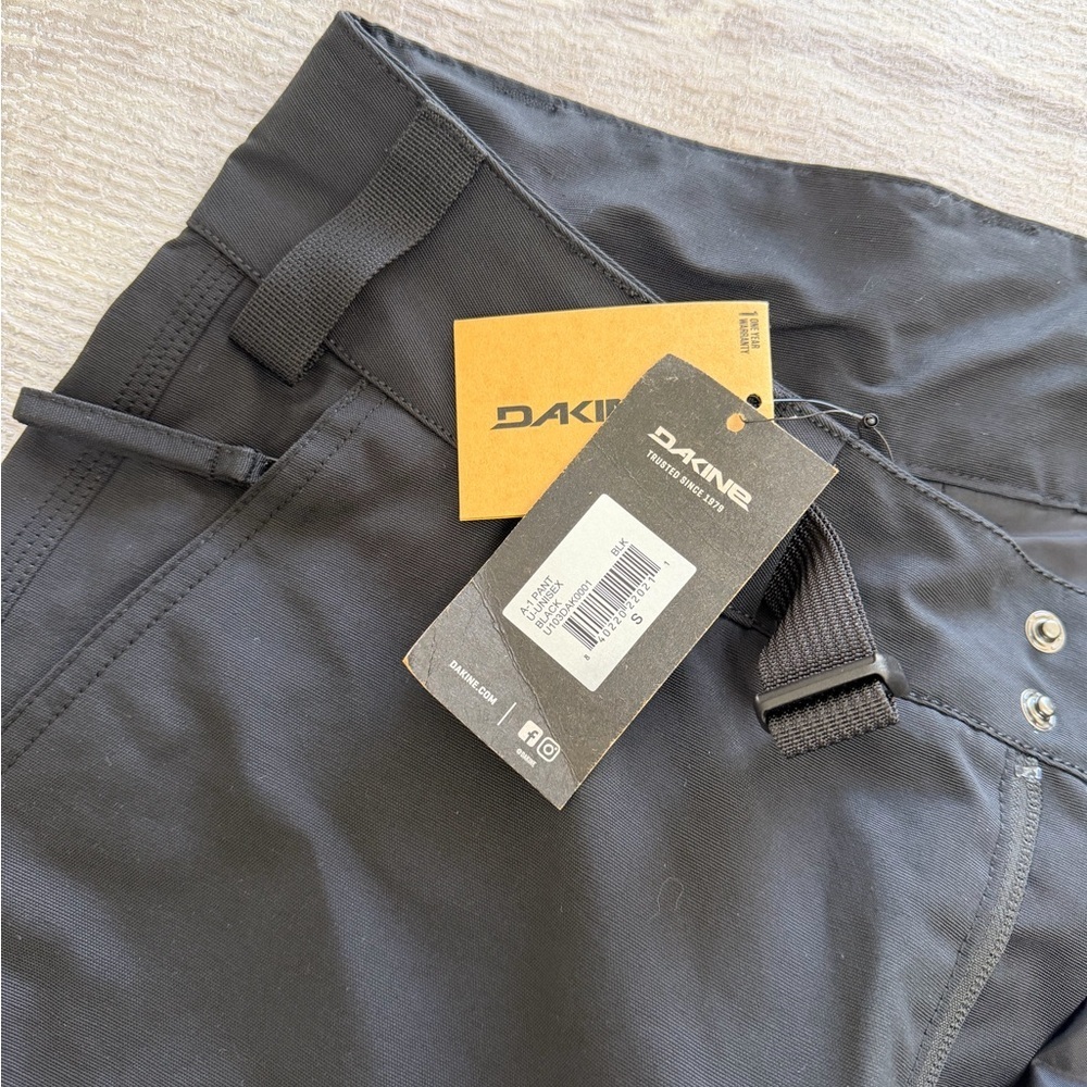 NWT! Dakine Unisex A-1 Black Snow pants, Size S - Picture 4 of 16